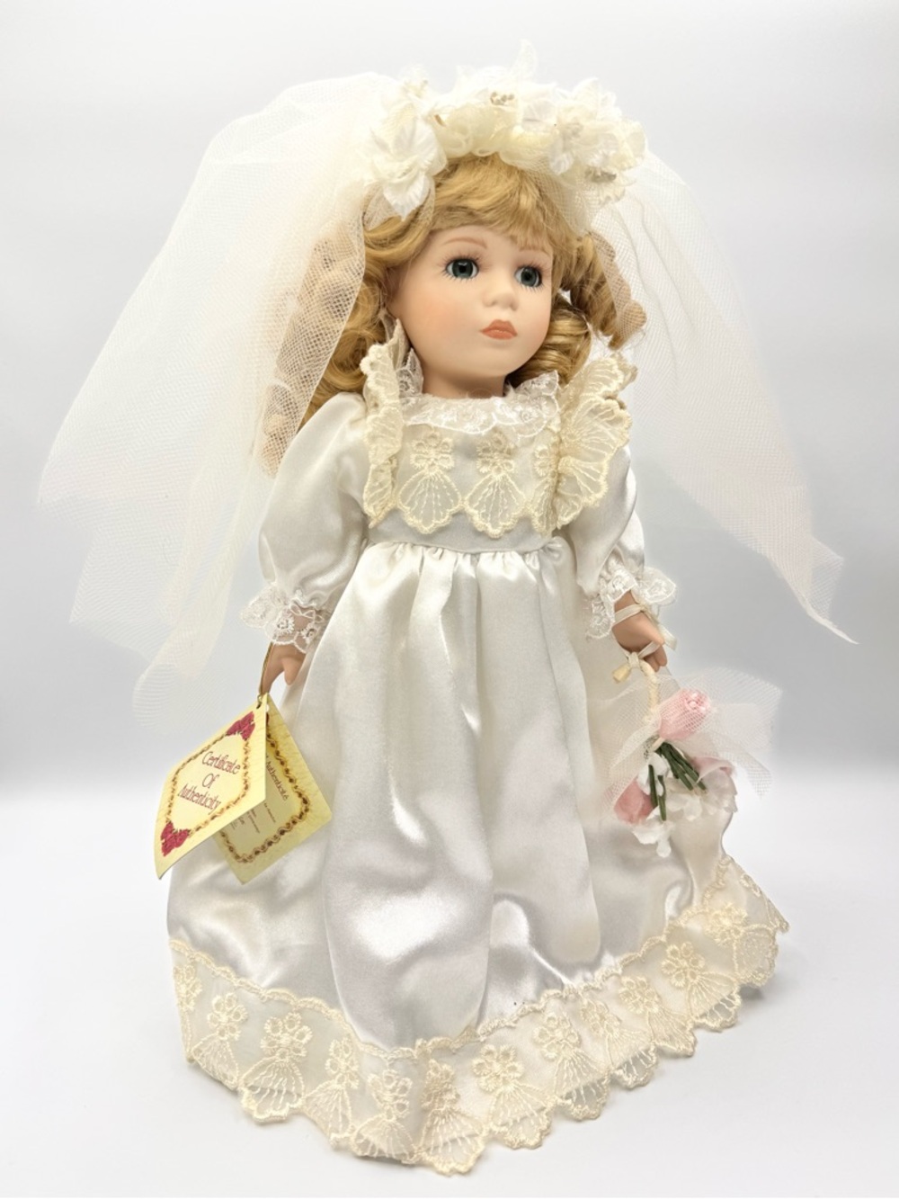 NWT VTG Collector’s Choice Genuine Fine Bisque Porcelain Bride 13” GREEN EYES